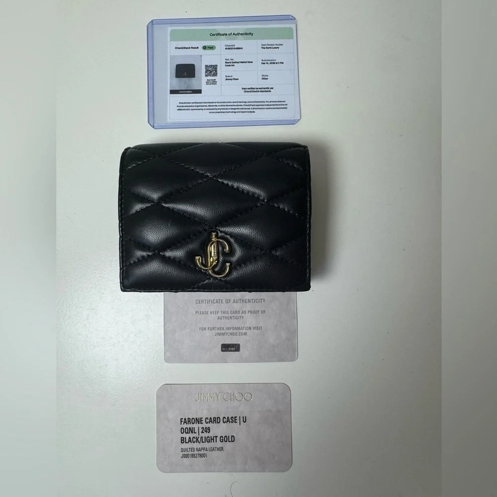 Jimmy Choo Women’s Black Quilted Leather Card Case Folding Wallet COA